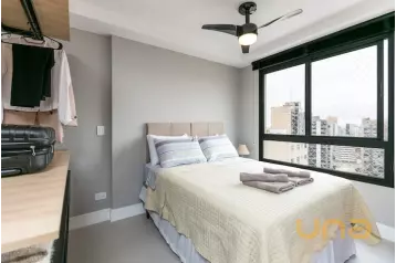 Studio Mobiliado 28m² no Centro - Curitiba/PR