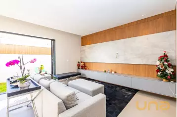 Casa 180m² com 03 suítes no Vista Alegre - Curitiba/PR