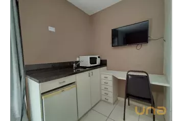 Studio com sacada - Alto da XV