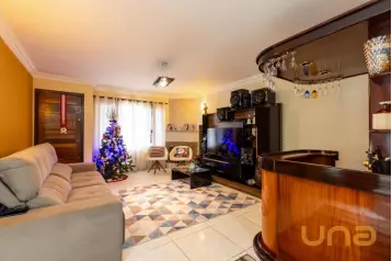 CASA COM 4 QUARTOS - ÁREA TOTAL DE 172,70m² - REF 6169