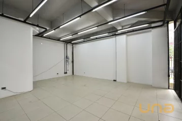 Conjunto para alugar, 58 m² por R$ 3.599,00/mês - Centro - Cur