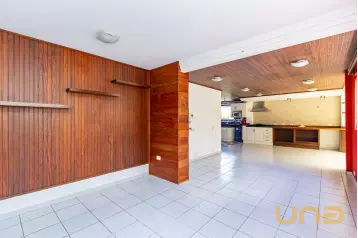 Sobrado 594m² com 5 suítes no Guabirotuba - Curitiba/PR 