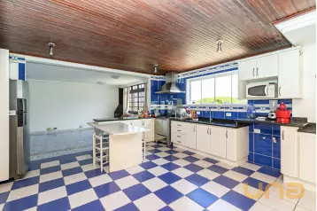 Sobrado 594m² com 5 suítes no Guabirotuba - Curitiba/PR 