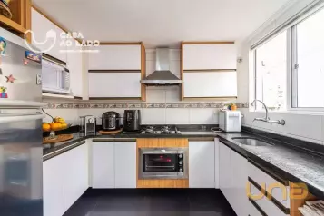 Casa Triplex 150m² com 03 quartos no Boqueirão - Curitiba/PR