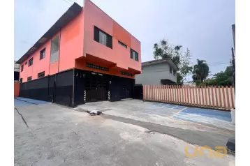 Barracão em SANTA FELICIDADE com 529m²