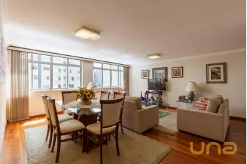 APARTAMENTO  COM 3 QUARTOS - ÁREA TOTAL DE 201,24m² - CENTRO -