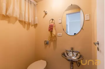 APARTAMENTO  COM 3 QUARTOS - ÁREA TOTAL DE 201,24m² - CENTRO -