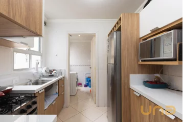 APARTAMENTO COM 2 QUARTOS - ÁREA TOTAL DE 83,20m² - PORTÃO - R