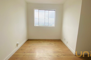 Apartamento no Cristo Rei de 65 m² com 2 quartos  - 091367-I2