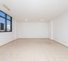 Conjunto Comercial no CABRAL de 60,87 m²  - 33589.030-GL