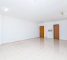 Conjunto Comercial no CABRAL de 60,87 m²  - 33589.030-GL