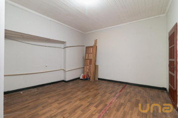 Conjunto Comercial no Centro – Funcionalidade e Localização Es