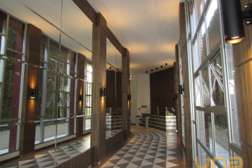 Conjunto Comercial no Centro Cívico de 49 m²  - 088633-I2