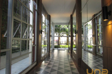 Conjunto Comercial no Centro Cívico de 49 m²  - 088633-I2