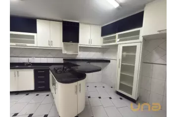 Apartamento em SANTA FELICIDADE com 125,00m² 