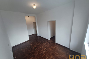 Apartamento no Centro de 63 m² com 2 quartos  - 064785-I2