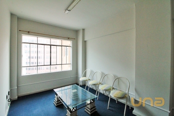 Imobiliária Cilar Aluga Conjunto Comercial no Centro com 40m²,