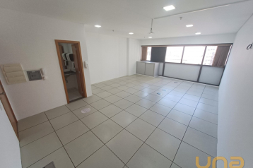Conjunto Comercial no Centro de 83 m²  - 192732-I2
