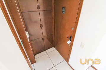 Imobiliária Cilar Aluga Apartamento1 Quarto no Centro de 54,51