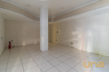 Loja com 85.4 m² no Centro