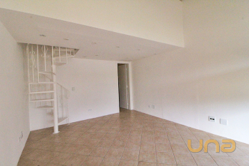 Imobiliária Cilar Aluga Loja no Centro Cívico com 33m² - Ref. 