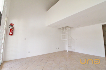 Imobiliária Cilar Aluga Loja no Centro Cívico com 33m² - Ref. 