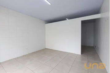 Loja no Cristo Rei de 33,00 m²  - 03972.009-RZ