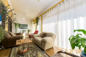 Casa com Piscina - 2 suites - São José dos Pinhais