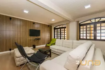 Casa com Piscina - 2 suites - São José dos Pinhais
