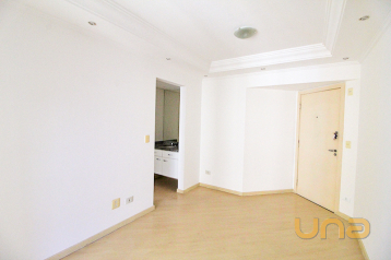 Imobiliária Cilar Aluga Apartamento 1 Quarto no Centro com 49,