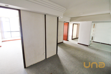 Imobiliária Cilar Aluga Conjunto Comercial no Centro com 119,3