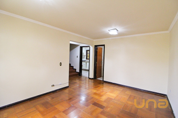 Imobiliária Cilar Aluga Sobrado 3 Quartos no Xaxim com 139,50m