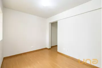 Imobiliária Cilar Aluga Apartamento 2 Quartos no Centro com 54