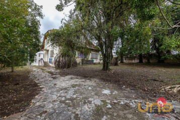 Terreno com 2086 m² no Ahú