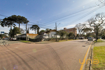 Imobiliária Cilar Aluga Casa no Centro Cívico com 350m², Ref. 