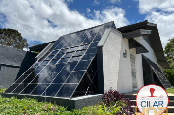 Imobiliária Cilar Aluga Casa no Centro Cívico com 350m², Ref. 