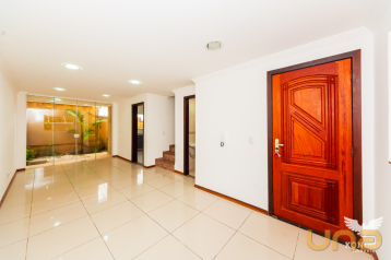 Sobrado em SANTA FELICIDADE com 140,00m² 