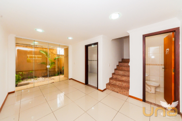 Sobrado em SANTA FELICIDADE com 140,00m² 