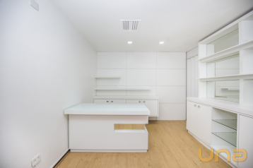 Sala/Conjunto Comercial no Centro Curitiba