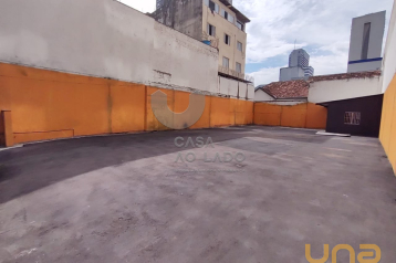 Terreno/Área no Centro de 323,00 m² - Curitiba/PR.