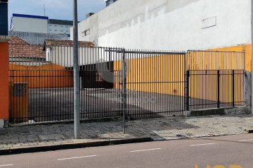 Terreno/Área no Centro de 323,00 m² - Curitiba/PR.