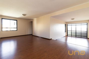 Apartamento no Cristo Rei de 234,10 m² com 4 quartos  - 03972.