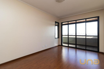 Apartamento no Cristo Rei de 234,10 m² com 4 quartos  - 03972.