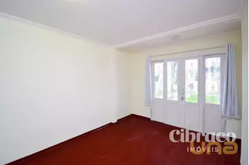 Casa em São José dos Pinhais, de 100,00m² com 4 quartos