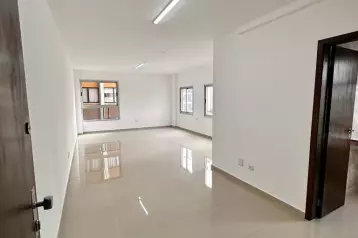 Sala Comercial na Candido de Abreu, com uma vaga