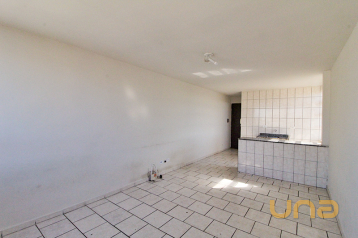 Imobiliária Cilar Aluga Kitnet no Centro com 31,34m², Ref. 076