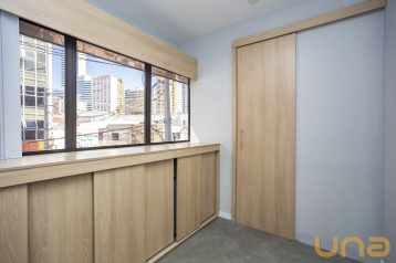 Sala/Conjunto Comercial com 79,96 m² no Centro - ED. OLIMPUS -