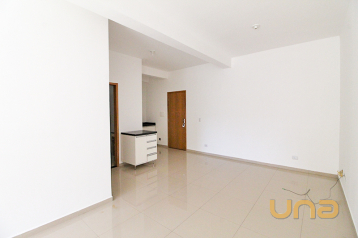 Imobiliária Cilar Aluga Studio no Água Verde com 35m², Ref. 07