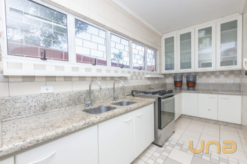 Casa no BUTIATUVINHA de 908,22m²