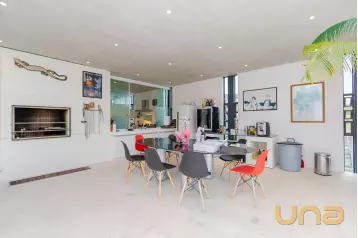 Casa - Quatro Barras 